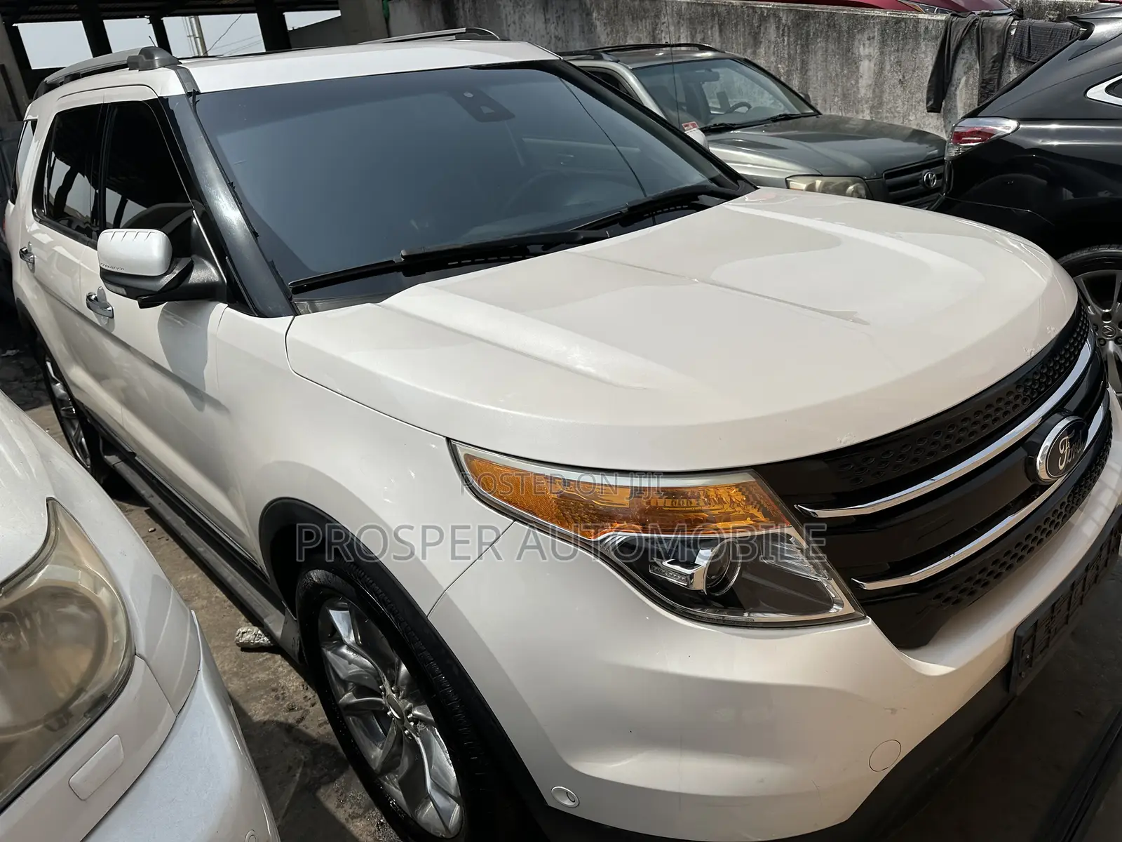 Ford Explorer Limited 4dr SUV AWD (3.5L 6cyl 6A) 2014 White