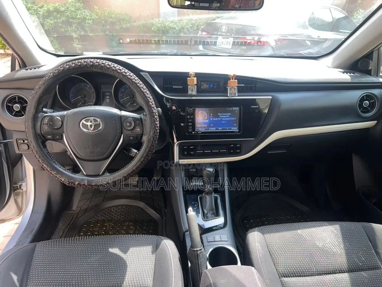 Toyota Corolla SE 4dr Sedan (1.8L 4cyl CVT) 2017 Silver