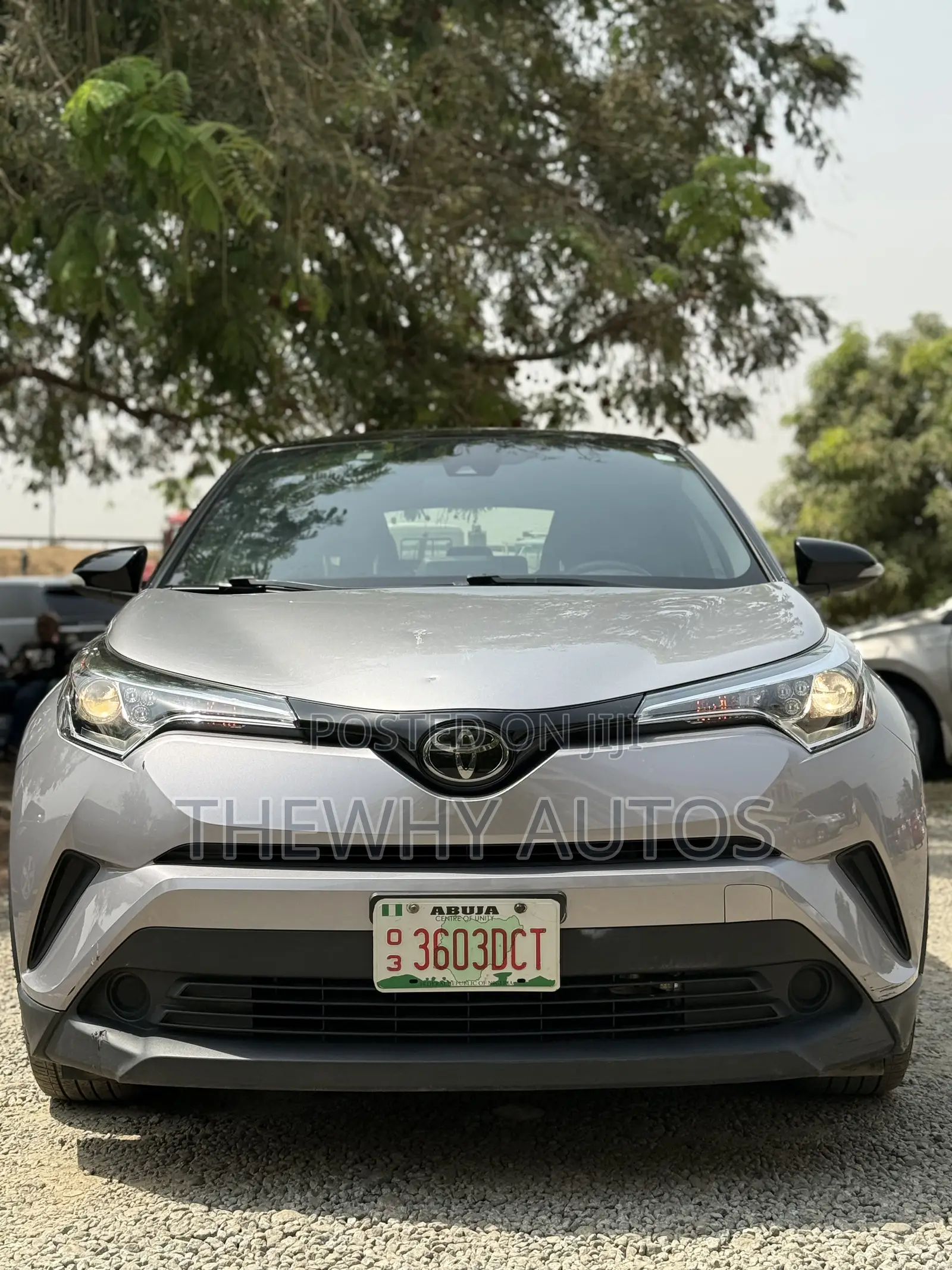 Toyota C-HR XLE FWD 2020 Gray
