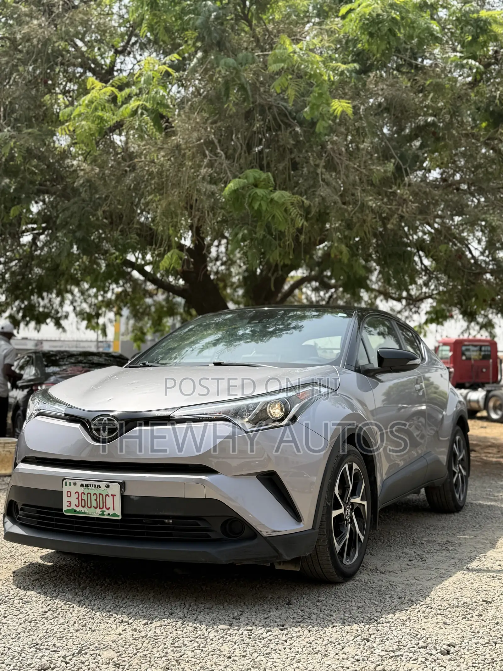 Toyota C-HR XLE FWD 2020 Gray