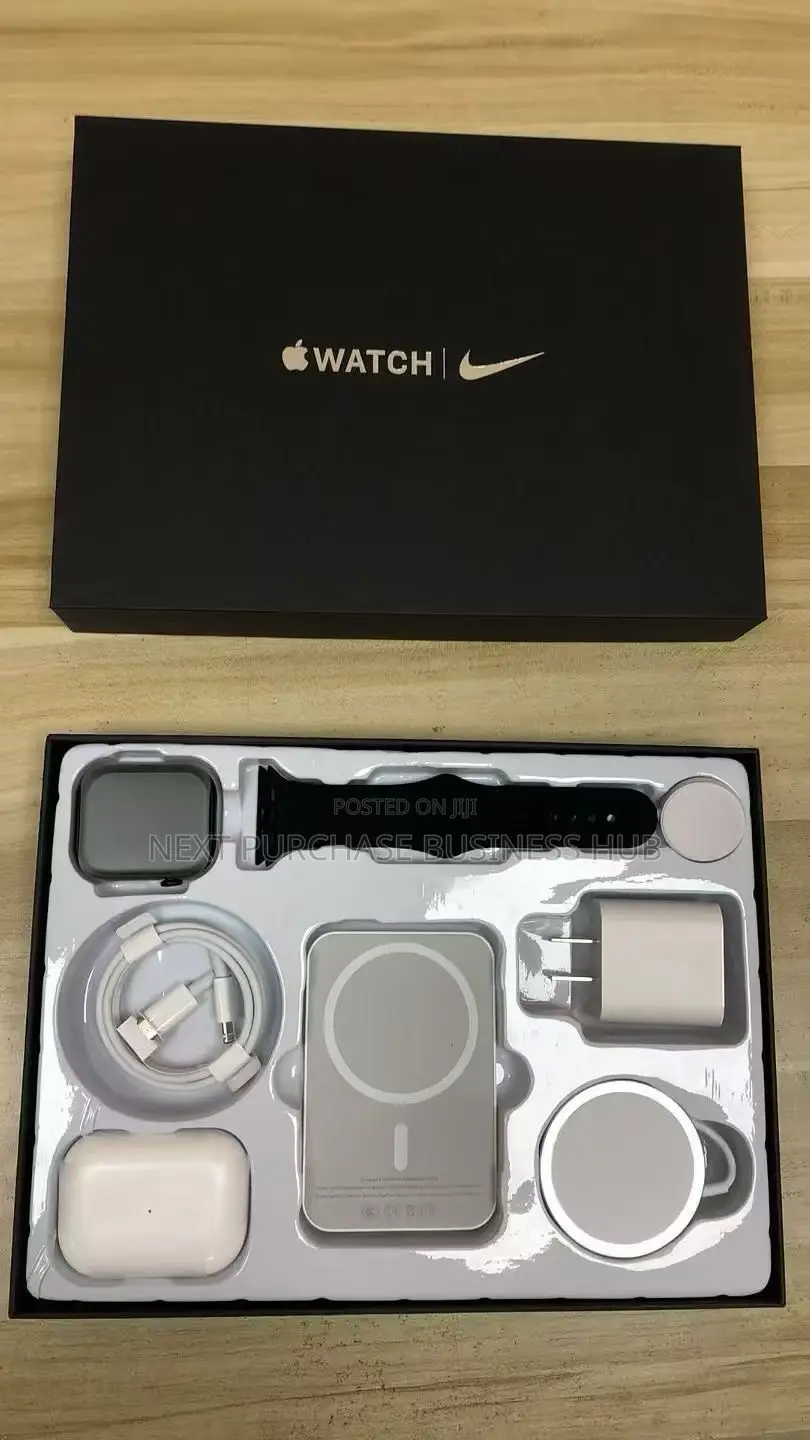 7 in 1 Ultra 3 Smart Watch Gift Box