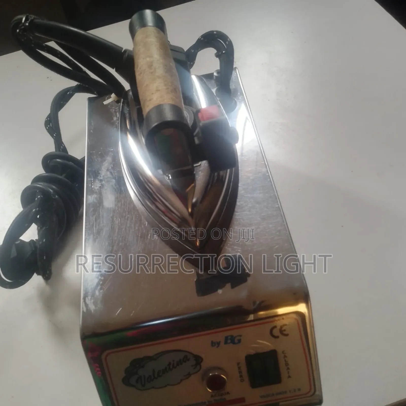 Top Quality Italian Industrial Steam Iron for Professionals