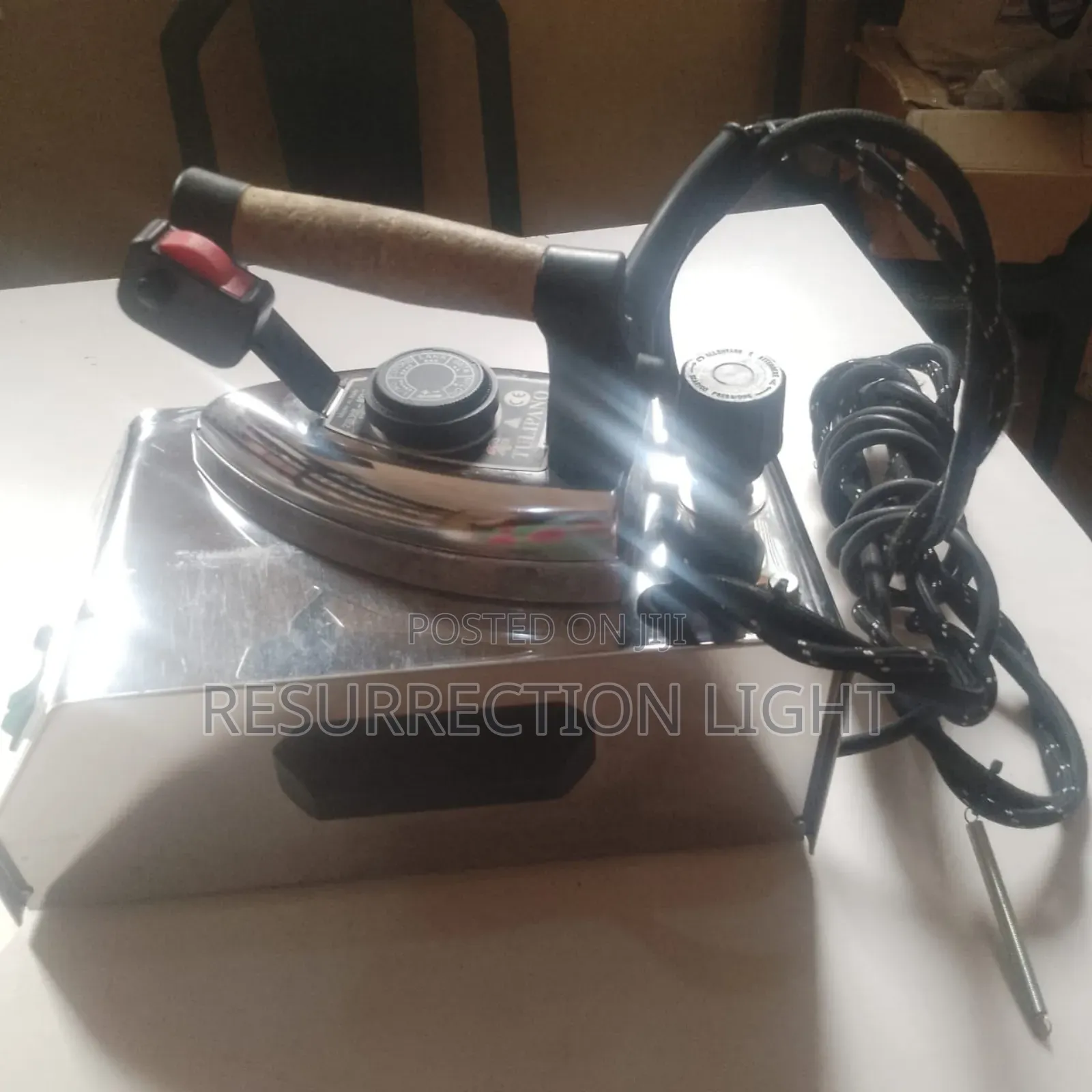 Top Quality Italian Industrial Steam Iron for Professionals