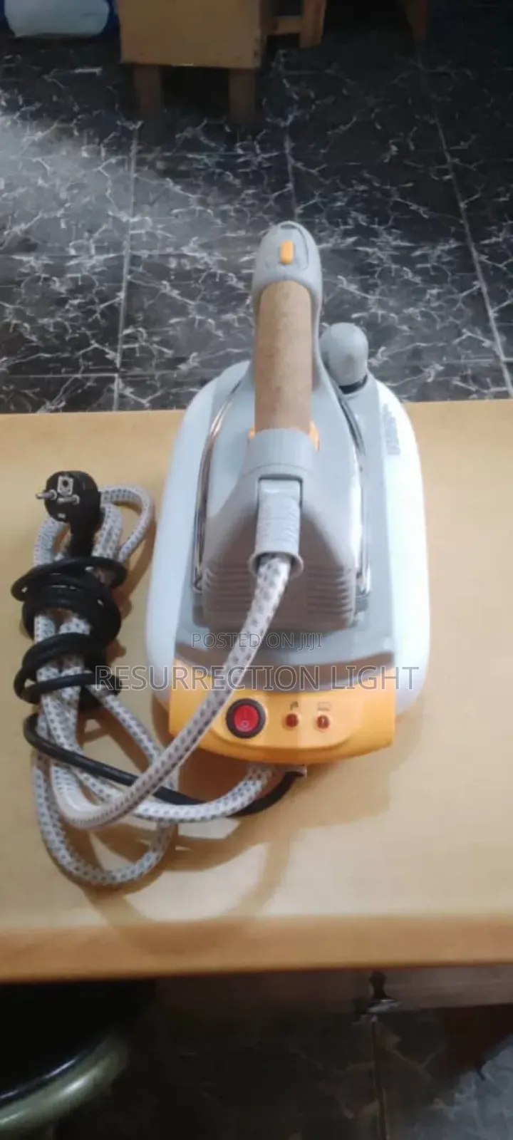 Very Neat Top Quality Termozeta Steam Iron