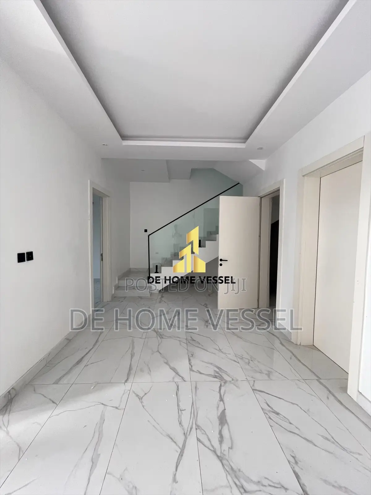 5bdrm Townhouse/Terrace in Lekki for sale