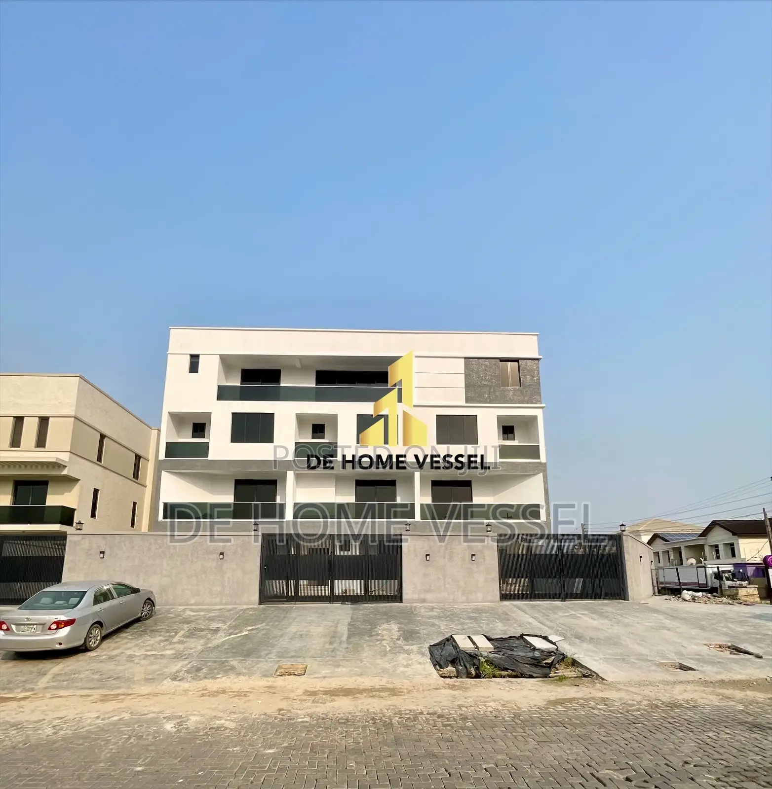 5bdrm Townhouse/Terrace in Lekki for sale