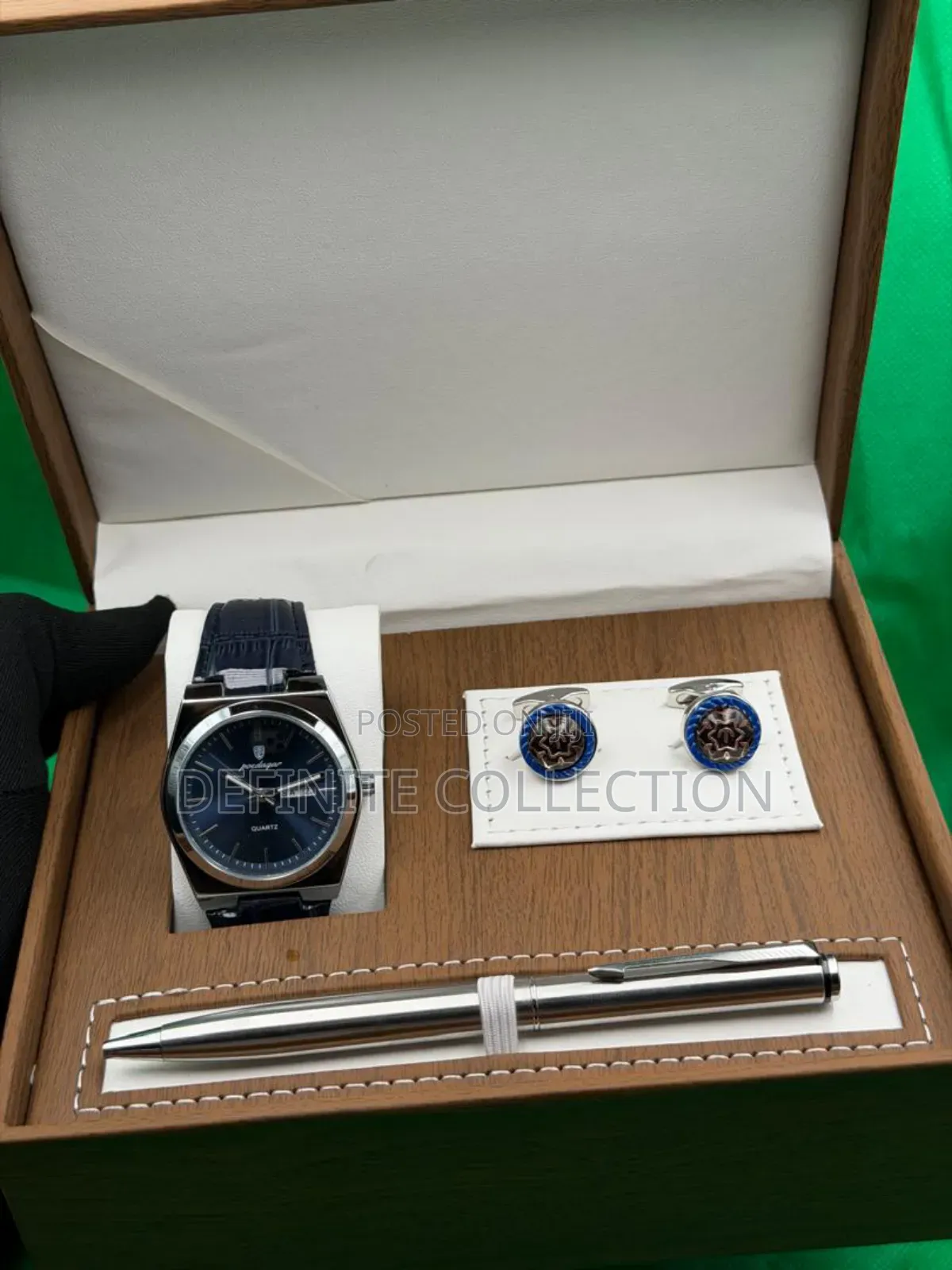 Poedagar Leather Wristwatch Set