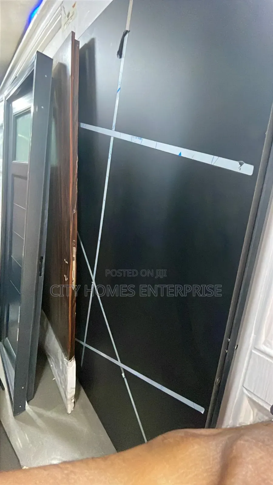 Black Diamond Israeli Security 880 Leaf by 8ft Extra Height Door