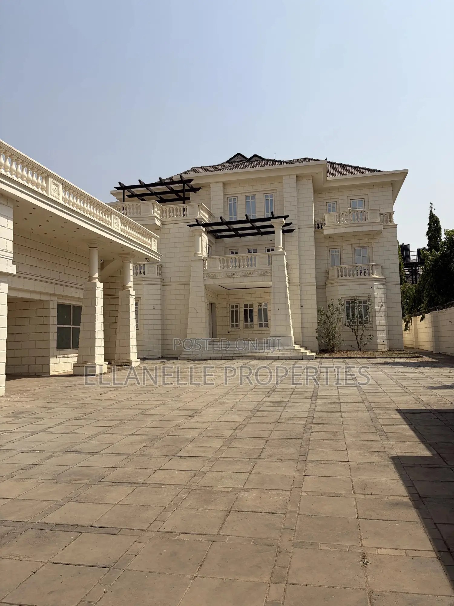 7bdrm Mansion in Katampe Extension for sale