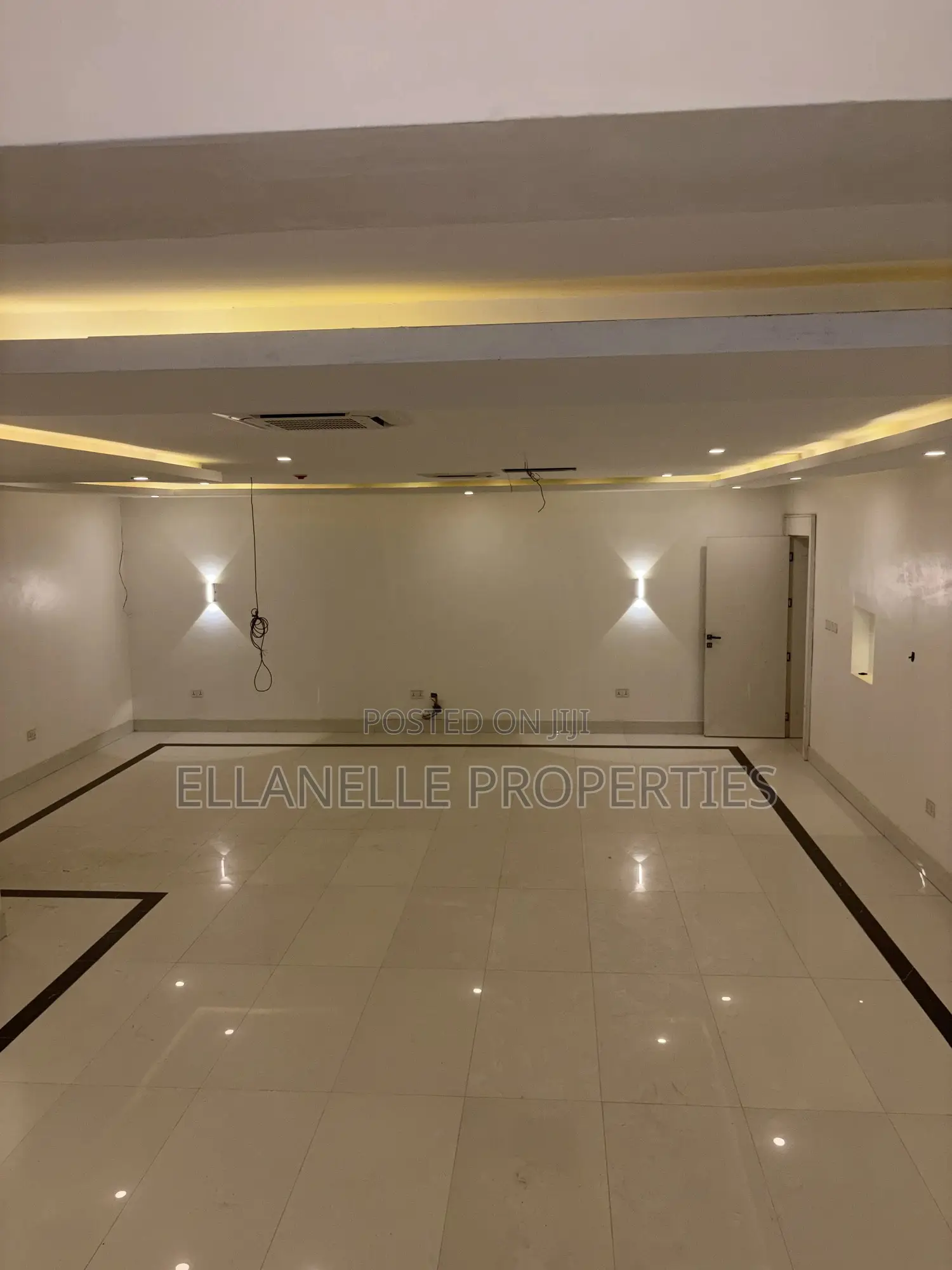 7bdrm Mansion in Katampe Extension for sale