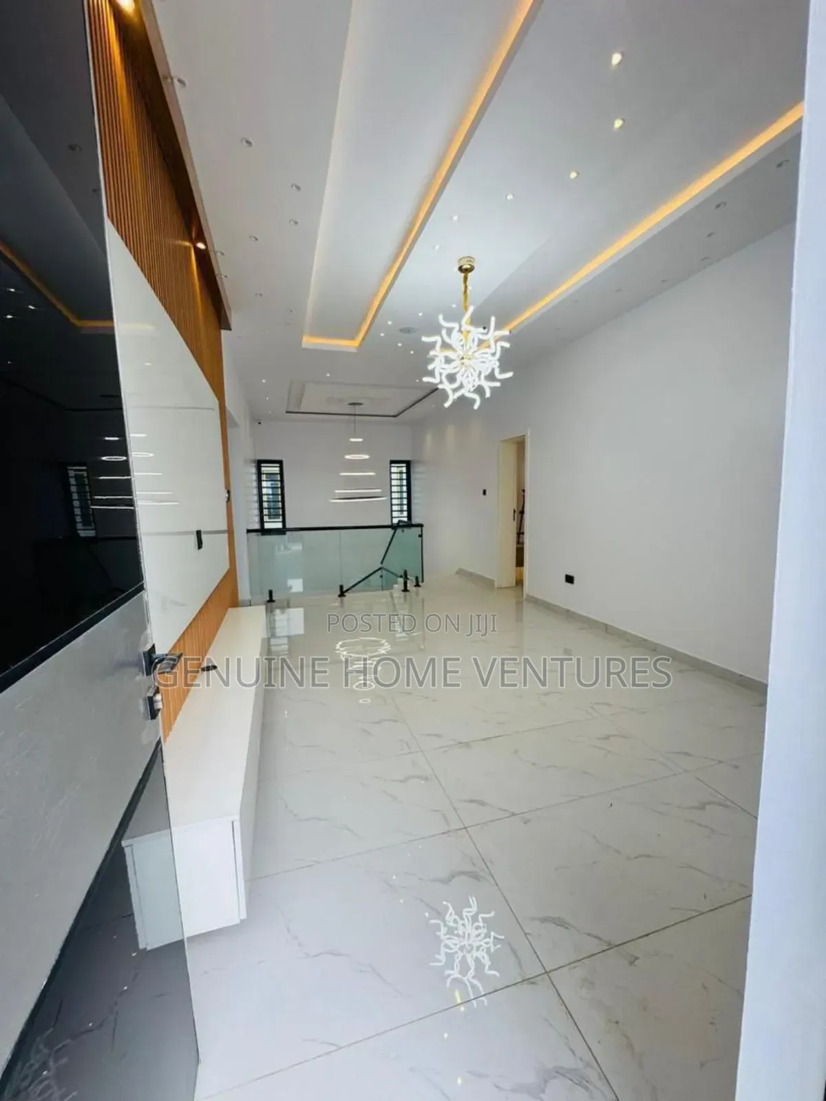 4bdrm Duplex in Oba Akran for sale