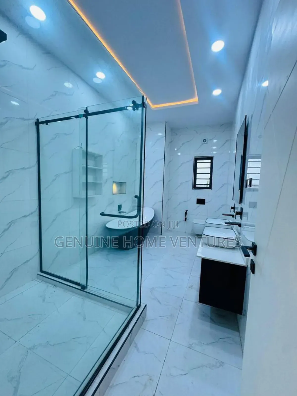 4bdrm Duplex in Oba Akran for sale