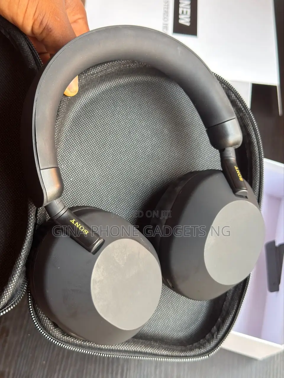 Headphone (Wh-1000xm5 Noise Canceling Wireless Headphones)