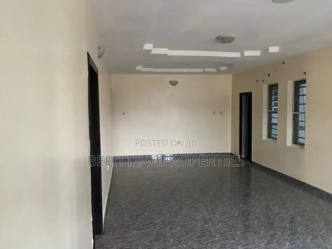3bdrm Block of Flats in Ikeja GRA for rent