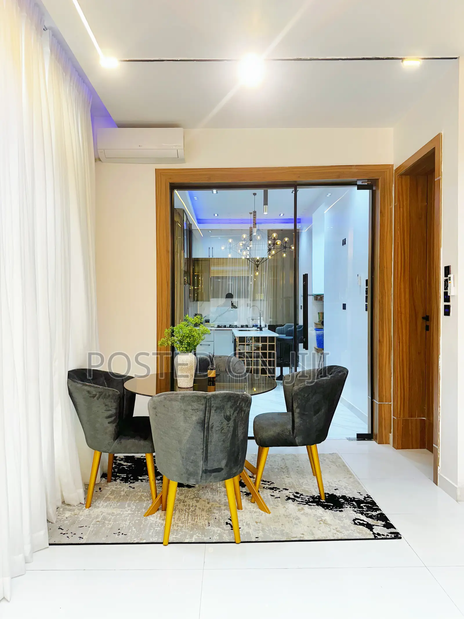 4bedroom Service Apartment