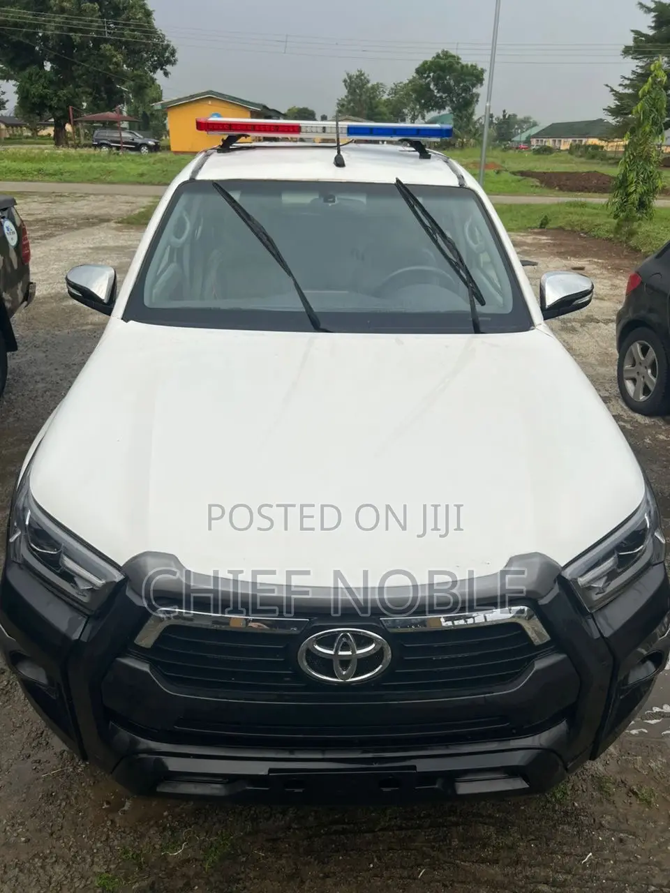 Toyota Hilux 2012 White
