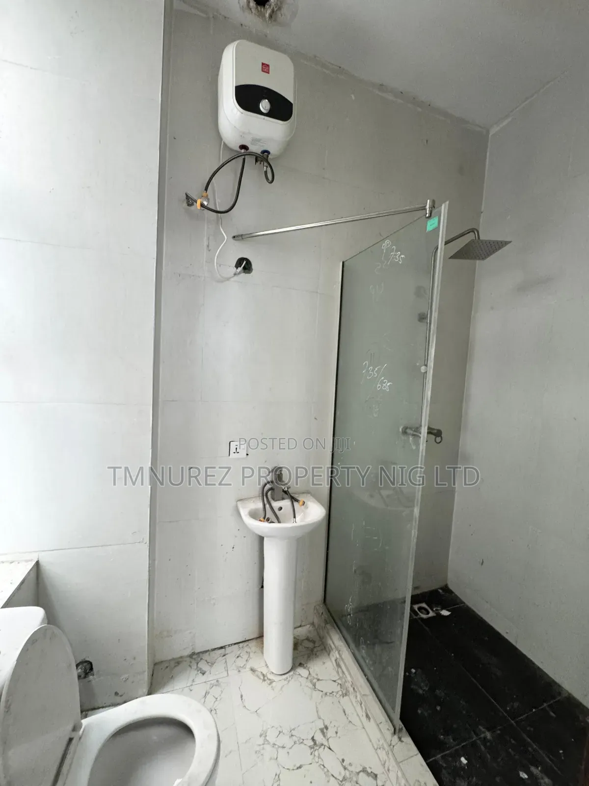 2bdrm Apartment in Chevron for rent