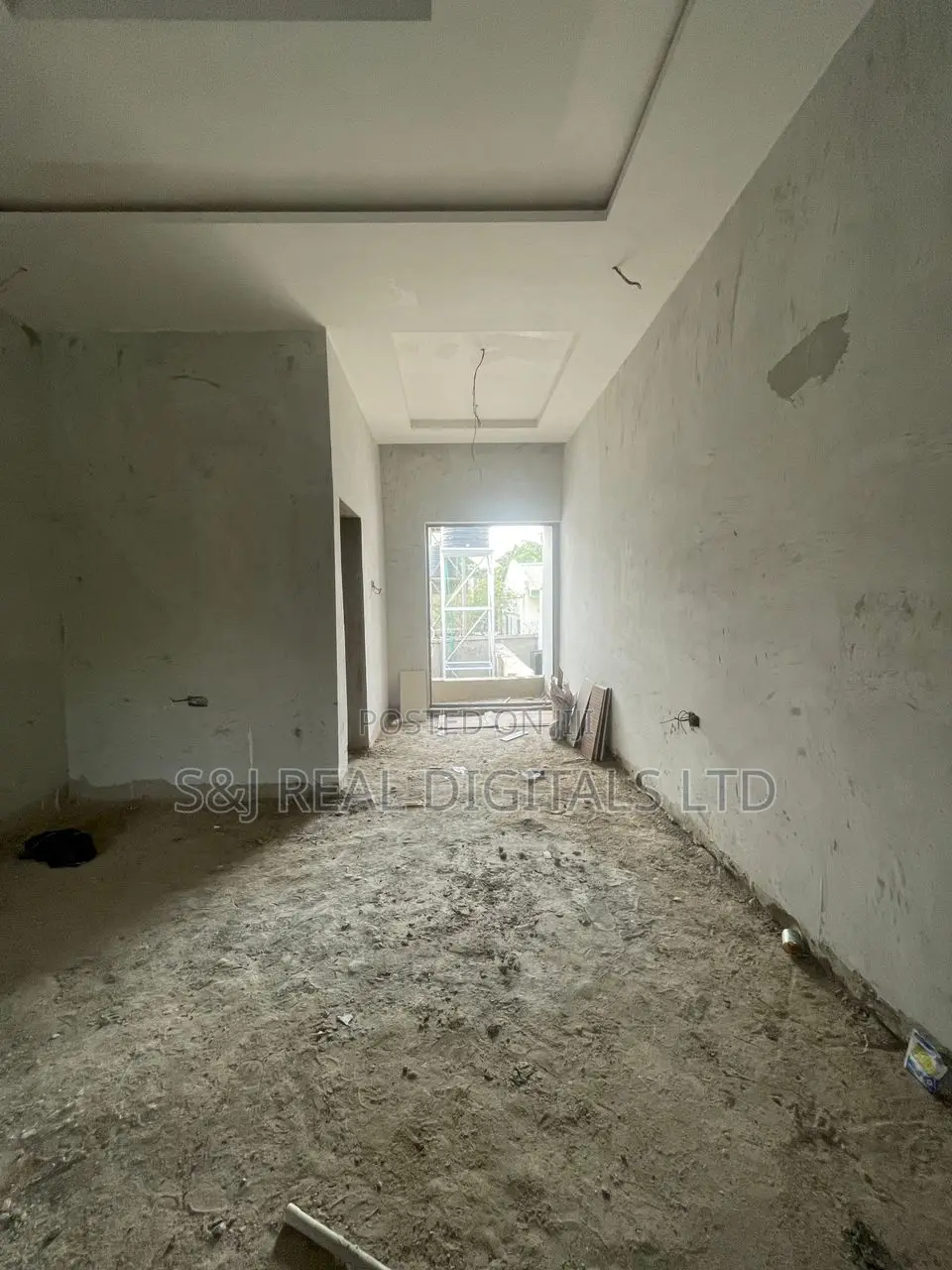 4bdrm Duplex in Life Camp for sale