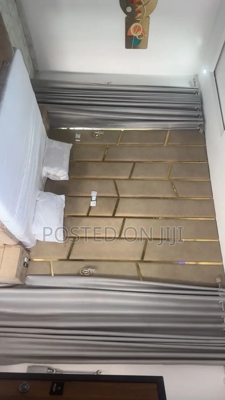 Service Apartment