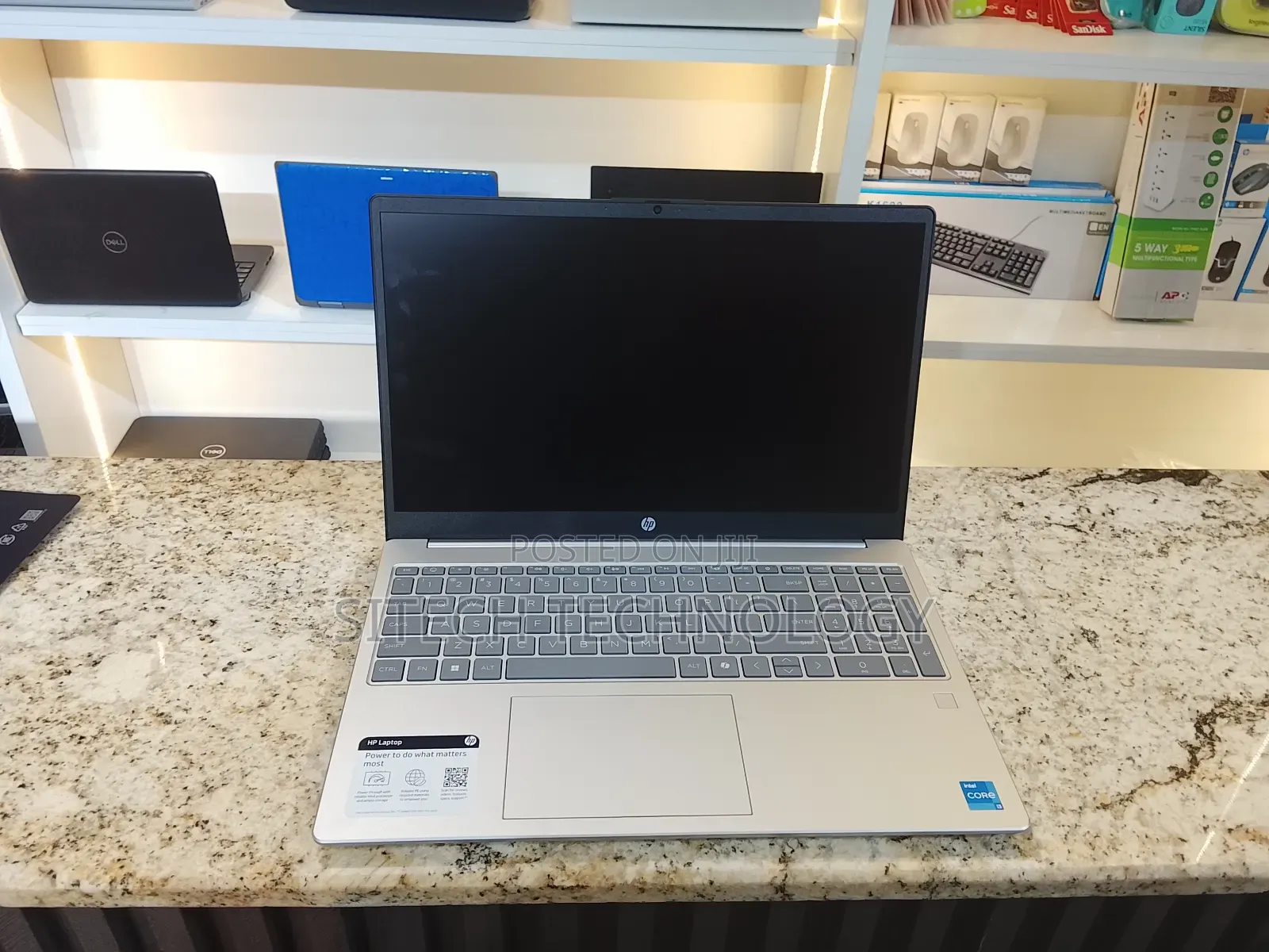 New Laptop HP 15-fd0290ns 8GB Intel Core i3 SSD 256GB
