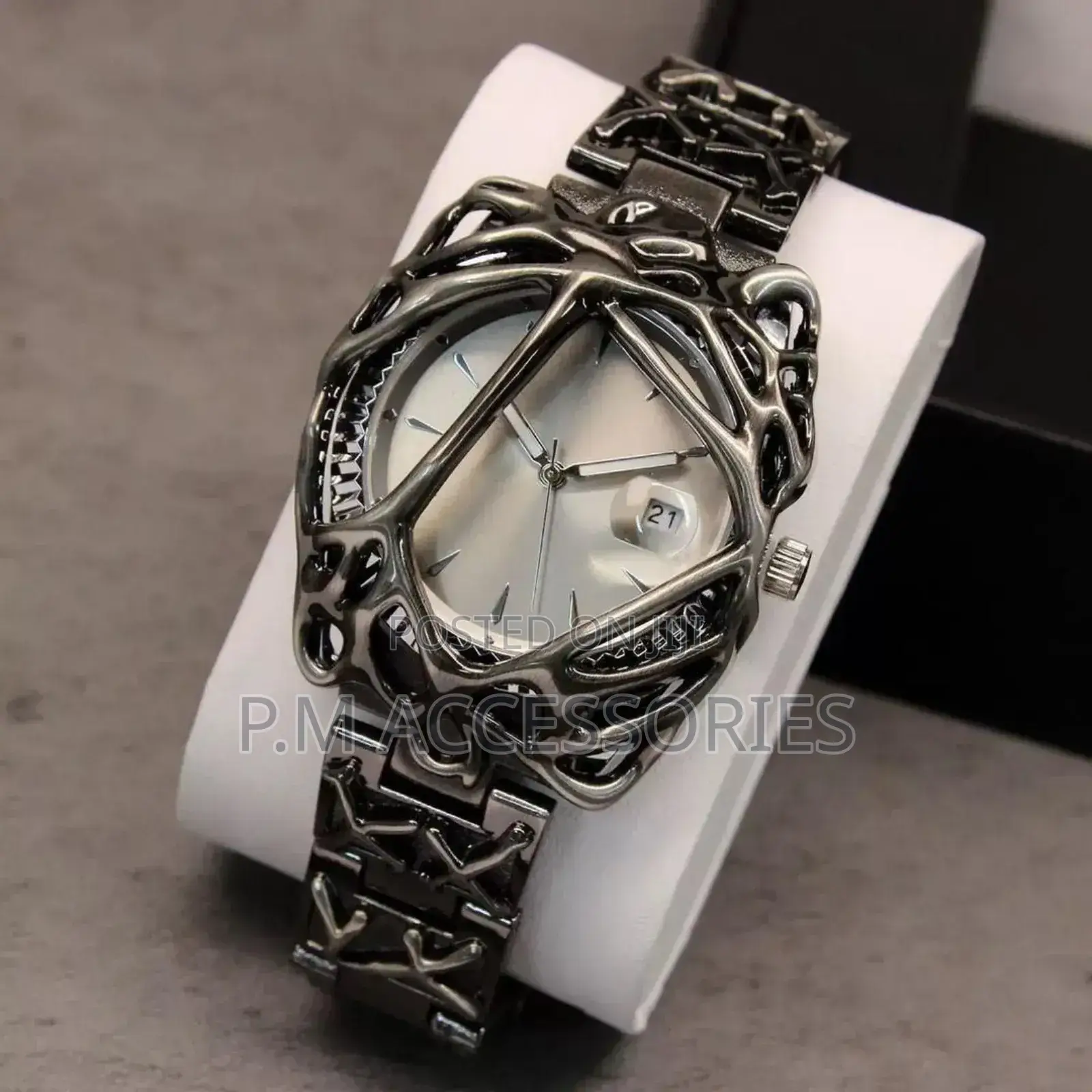 Voodoo Chain Watch