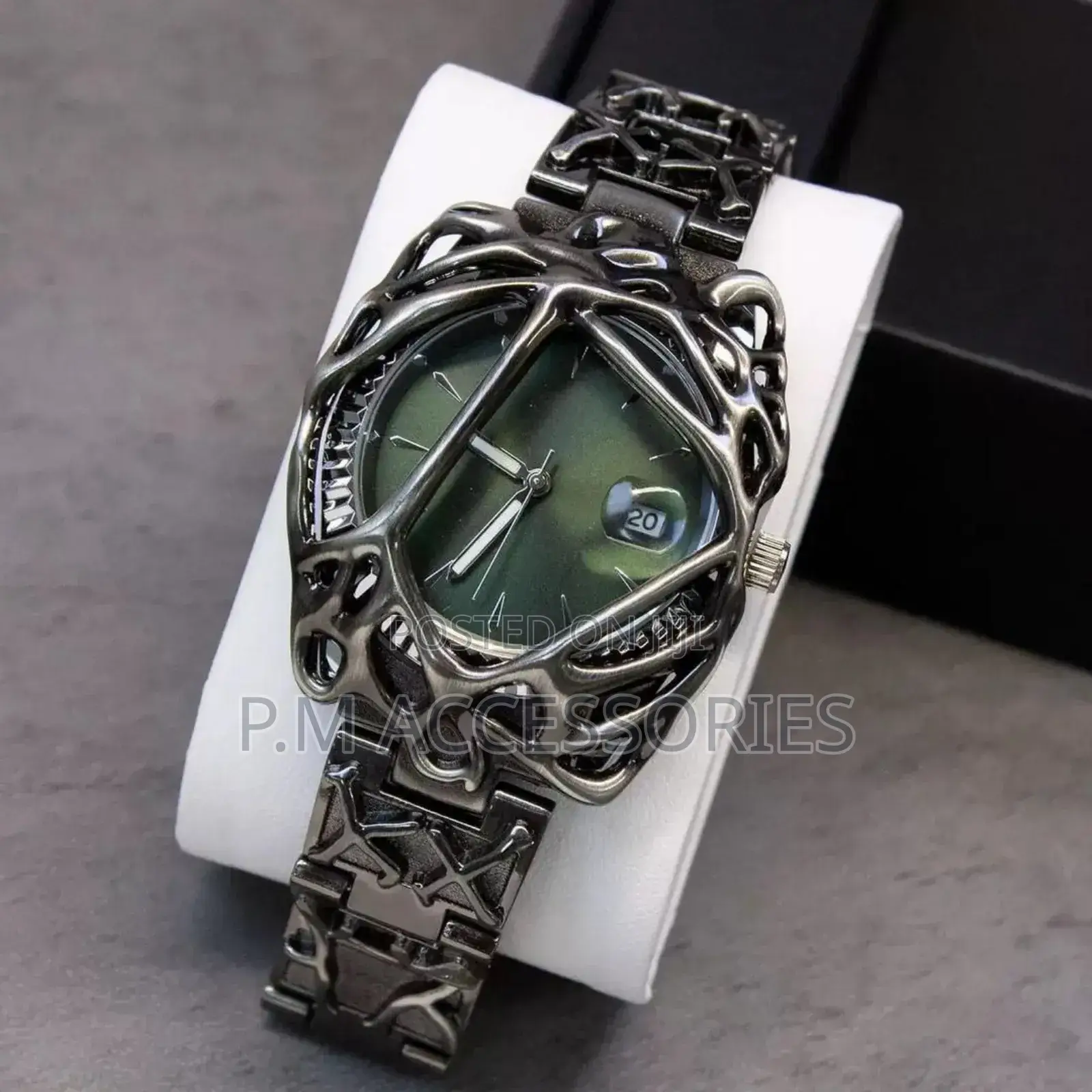 Voodoo Chain Watch