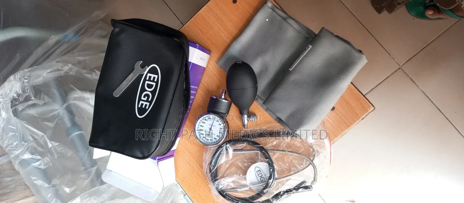 Aneroid Sphygmomanometer Long Cuff With Stethoscope