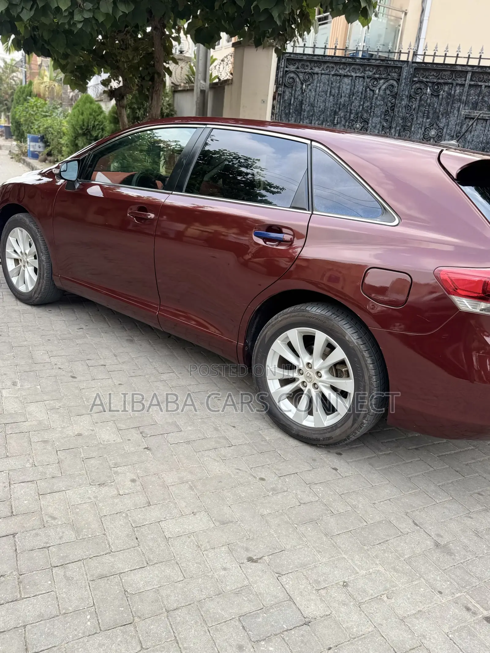 Toyota Venza LE AWD 2013 Burgundy