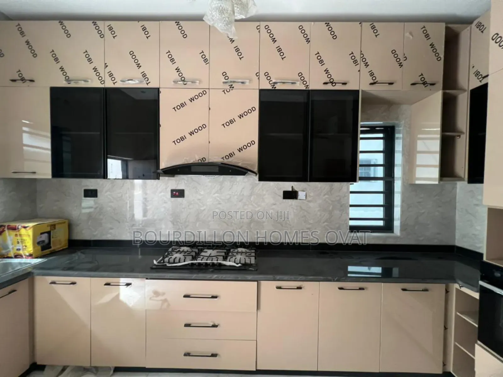 4bdrm Duplex in Ikota Lagos State for sale