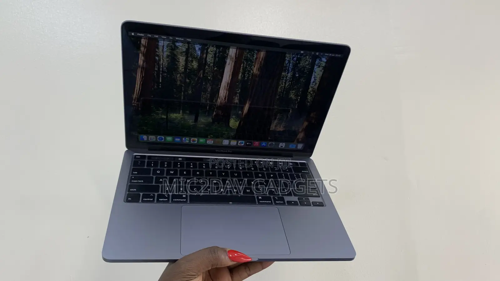 Laptop Apple MacBook Pro 2020 16GB Intel Core I5 SSD 512GB