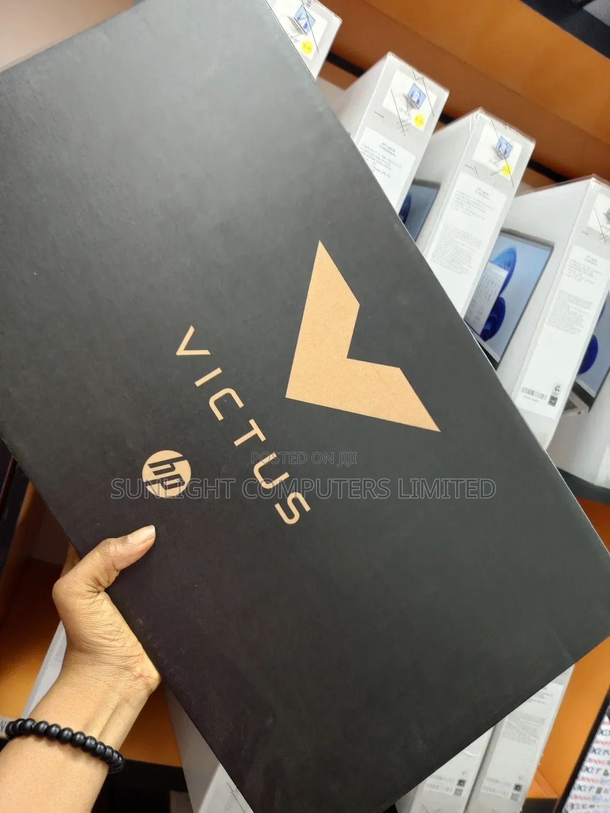 New Laptop HP Victus 15 24GB Intel Core i7 SSD 1T