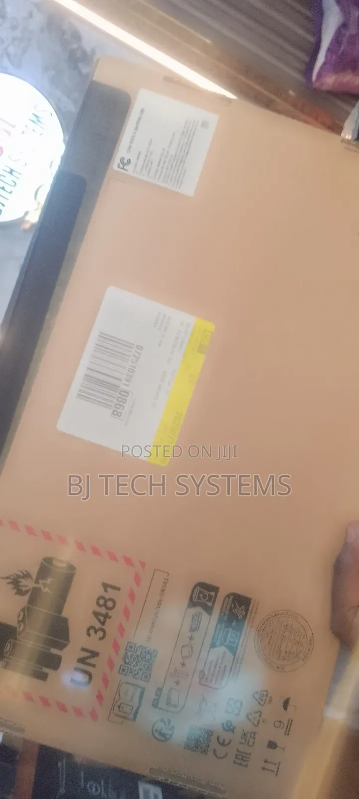 New Laptop HP OmniBook 5 Flip 8GB Intel Core I5 SSD 512GB