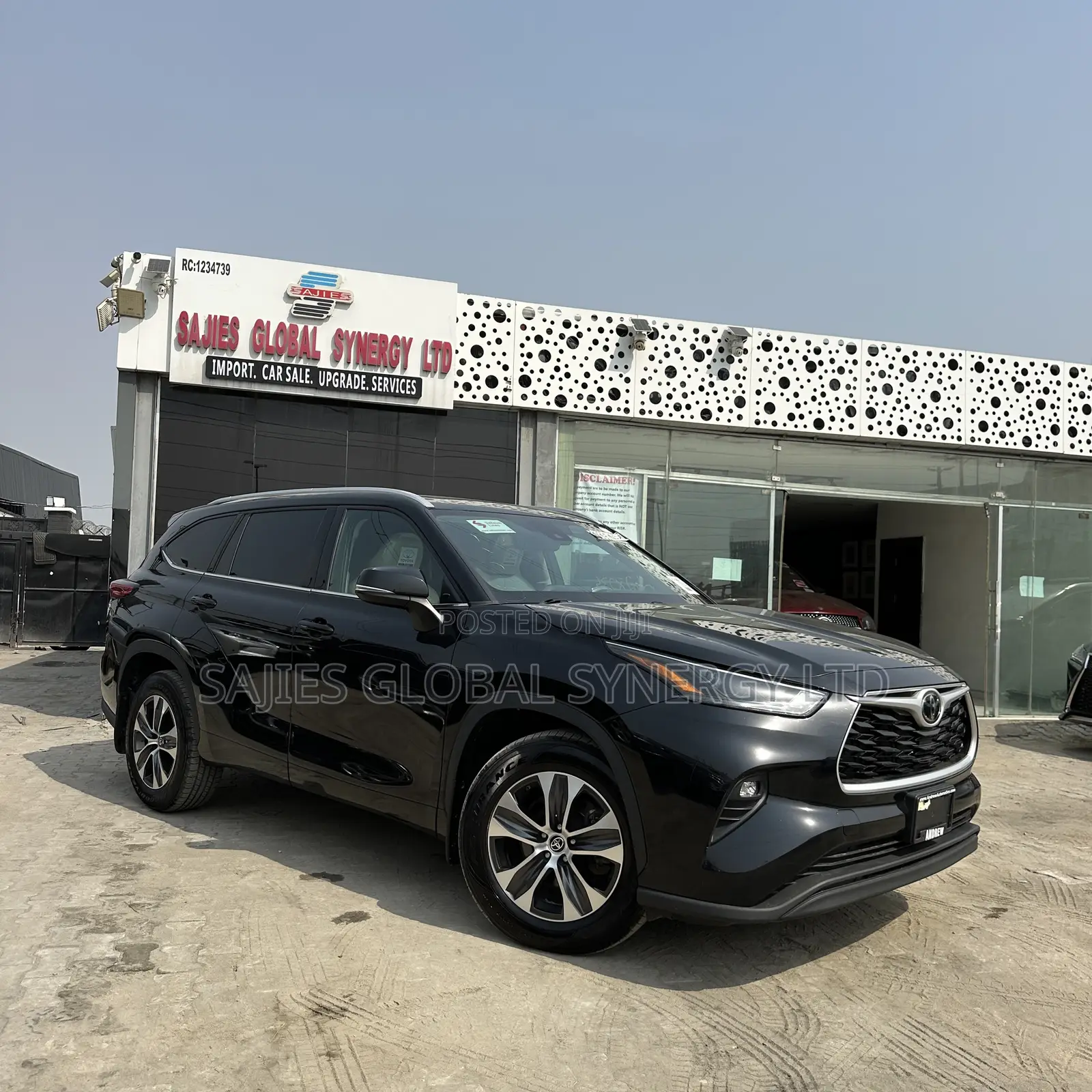 Toyota Highlander XLE 2022 Black