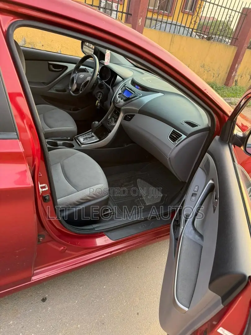 Hyundai Elantra GLS Sedan FWD (1.8L 4cyl 6A) 2013 Burgundy