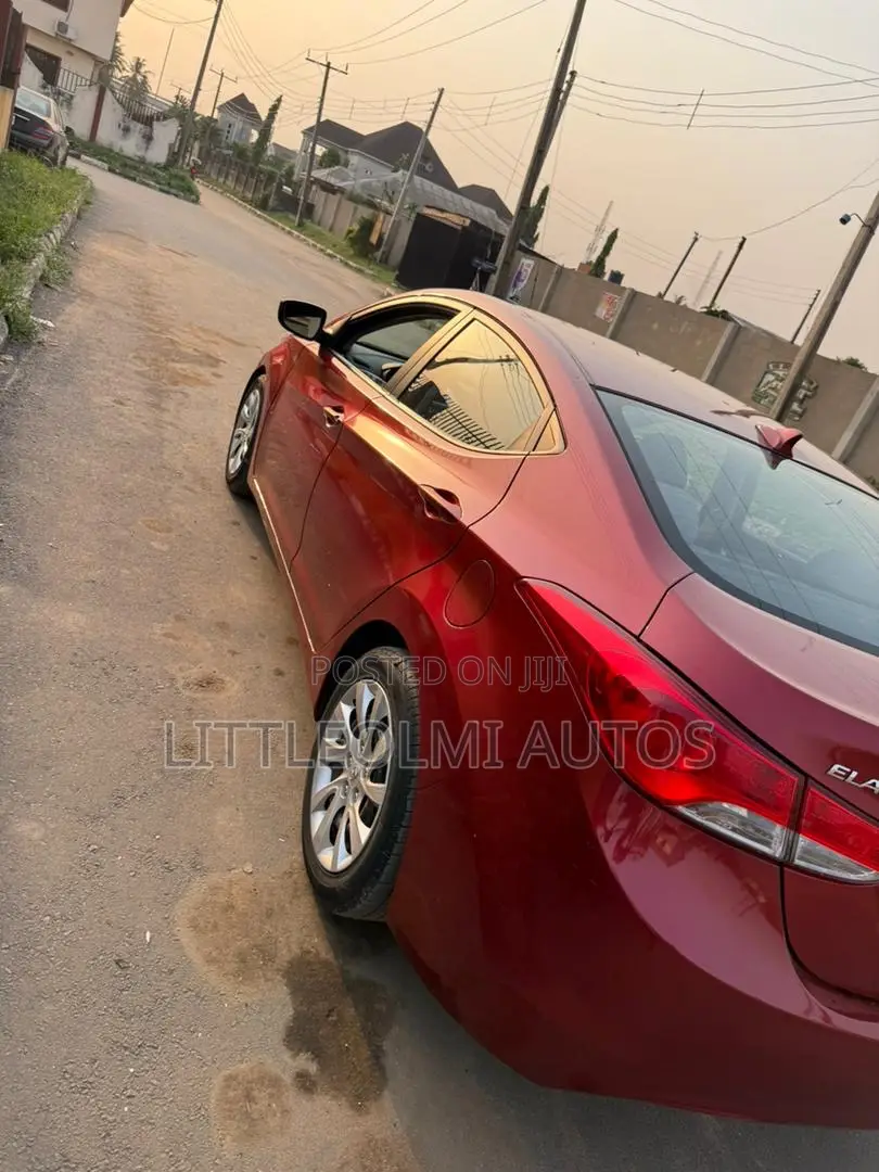 Hyundai Elantra GLS Sedan FWD (1.8L 4cyl 6A) 2013 Burgundy