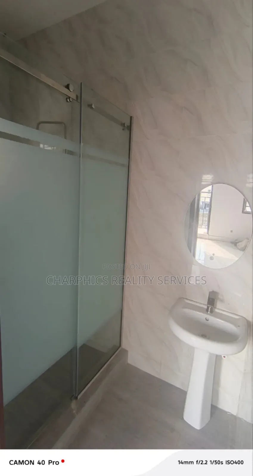 5bdrm Duplex in Ogunlana for sale