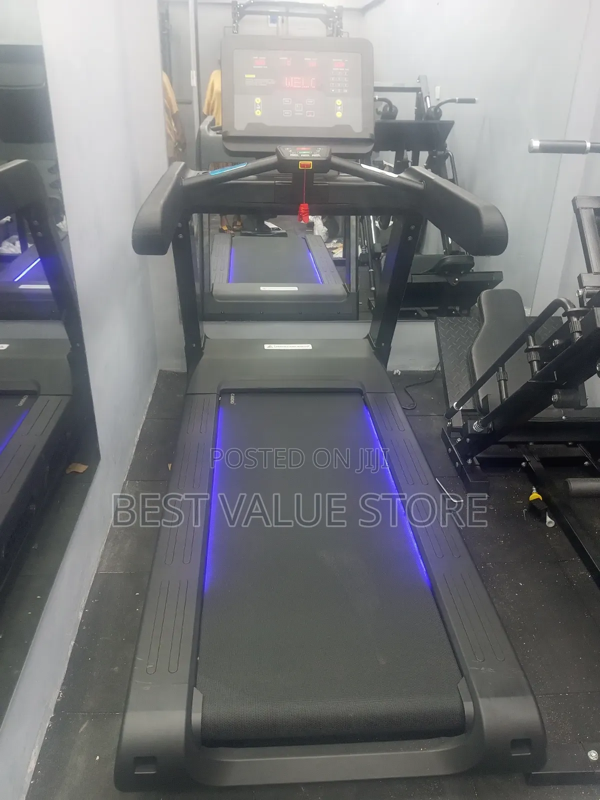 Heavy Duty Commercial 7hp Treadmill With Big Screen and Led Light