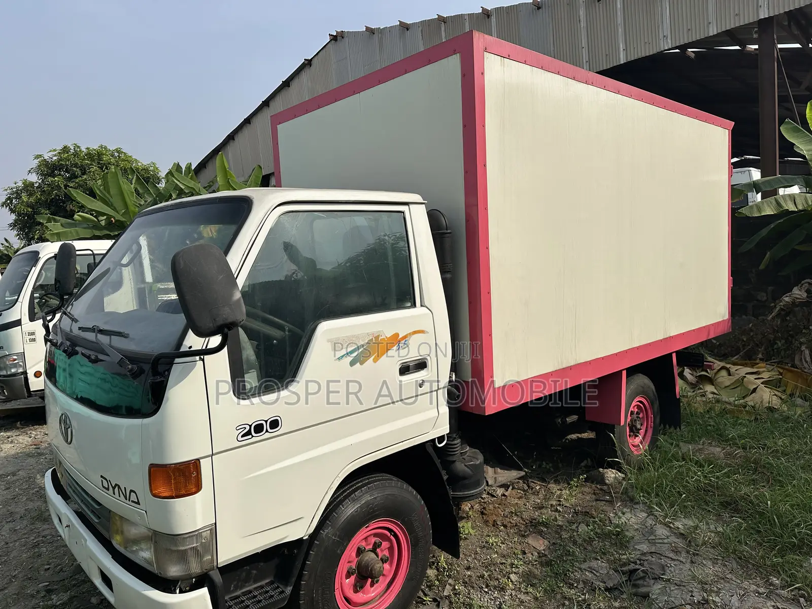 Dyna 200 Cargo