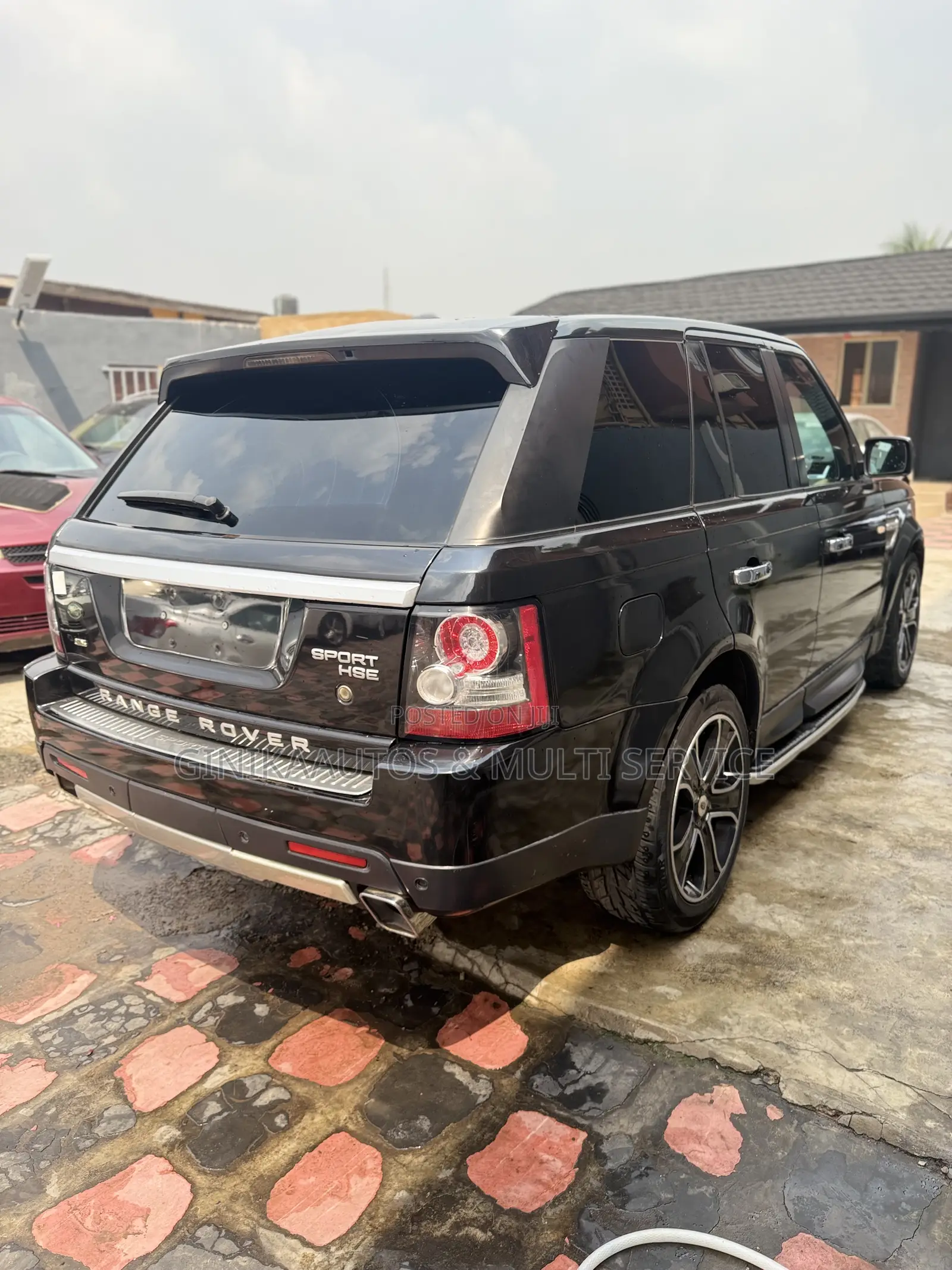 Land Rover Range Rover Sport HSE 4x4 (4.4L 8cyl 6A) 2009 Black