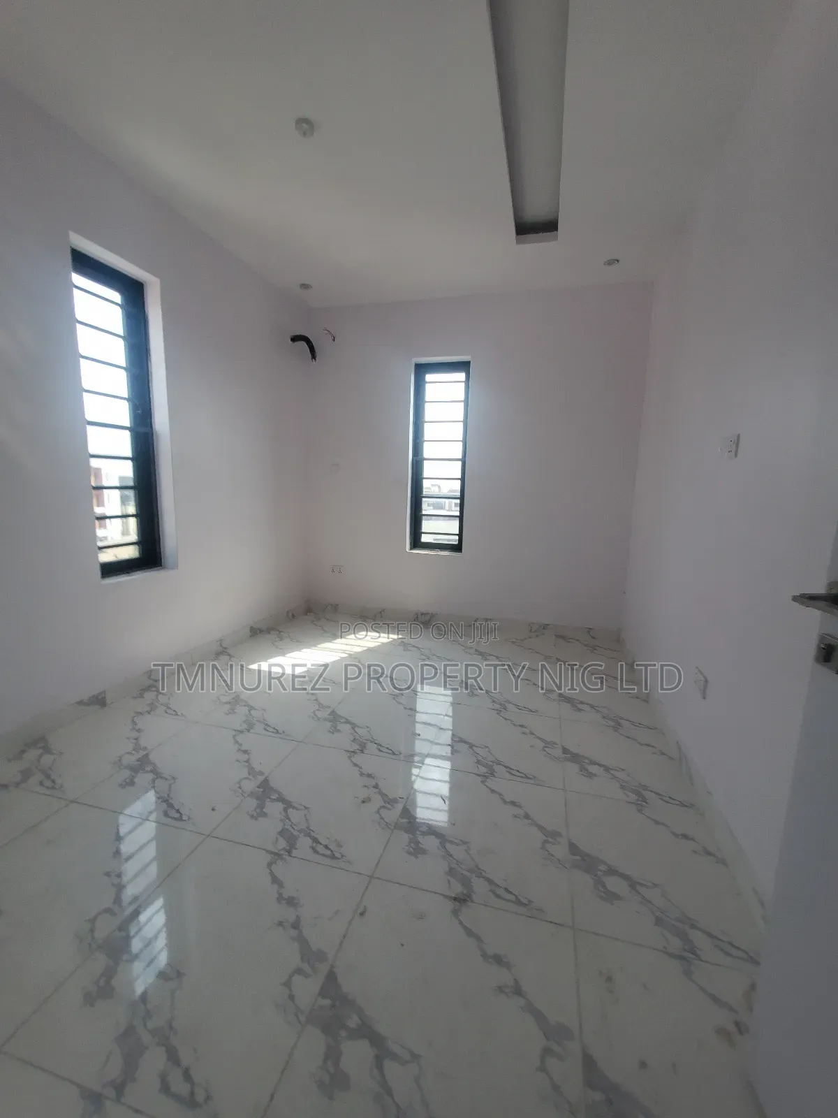 2bdrm Apartment in Jakande for rent