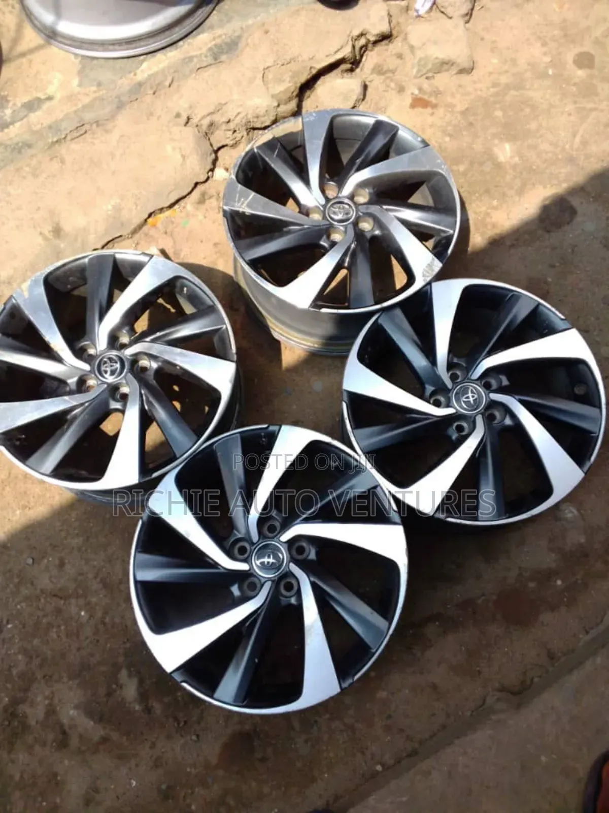 18inch Toyota Cars Rims Available.