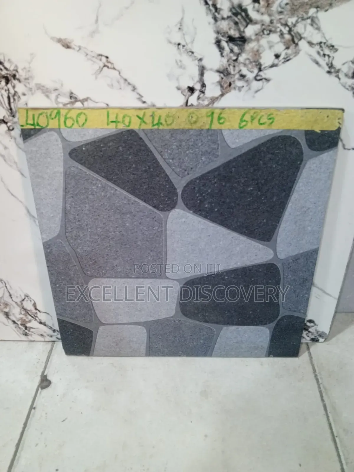 Mɪxᴇᴅ ᴄᴏʟᴏʀ 400 × 400 ᴄʀᴀᴄᴋ ᴄᴏᴍᴘᴏᴜɴᴅ Ғʟᴏᴏʀ ᴛɪʟᴇs