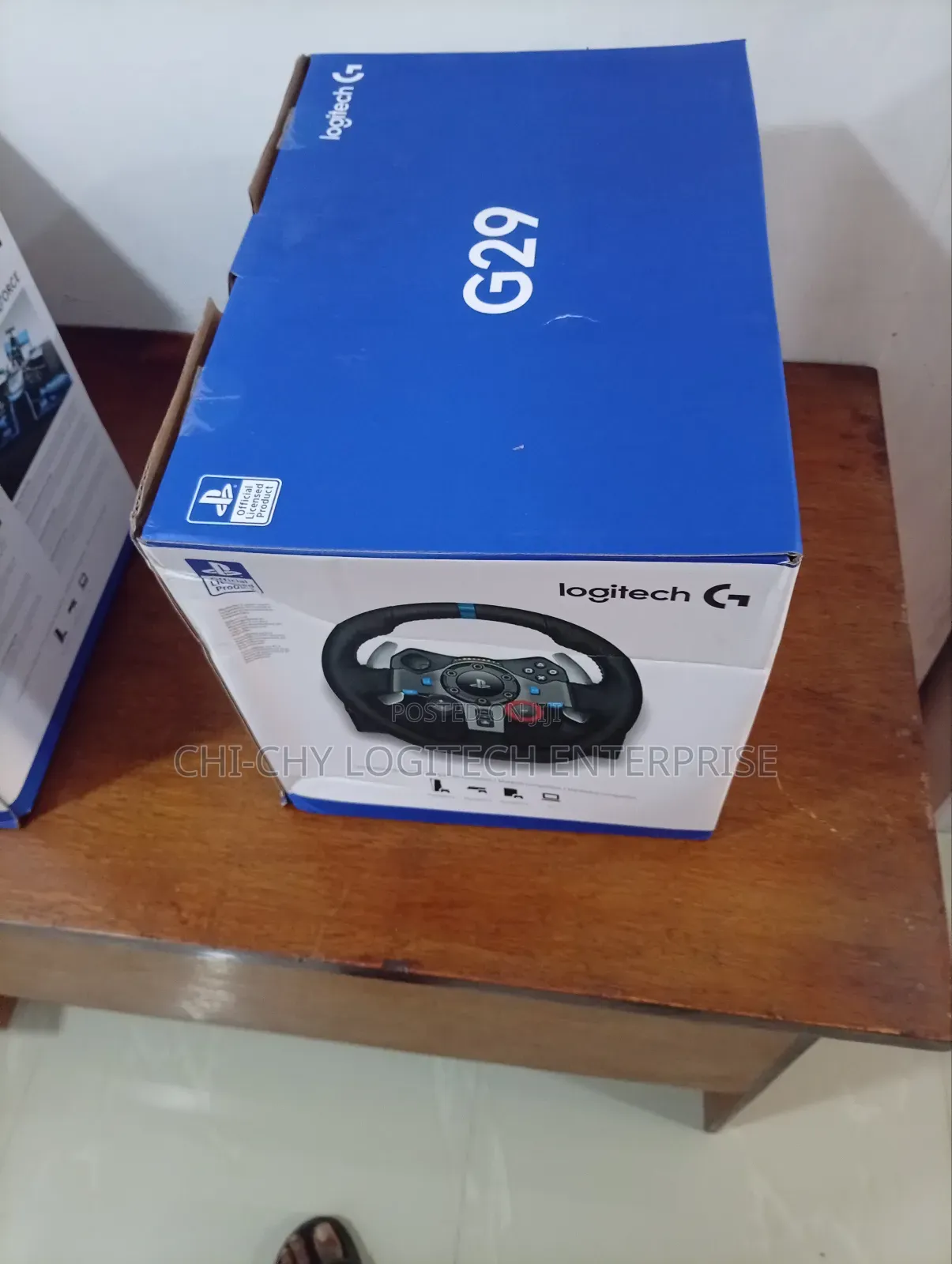 Logitech G29 Driving Force Racing Wheel Pedals for Ps Pc