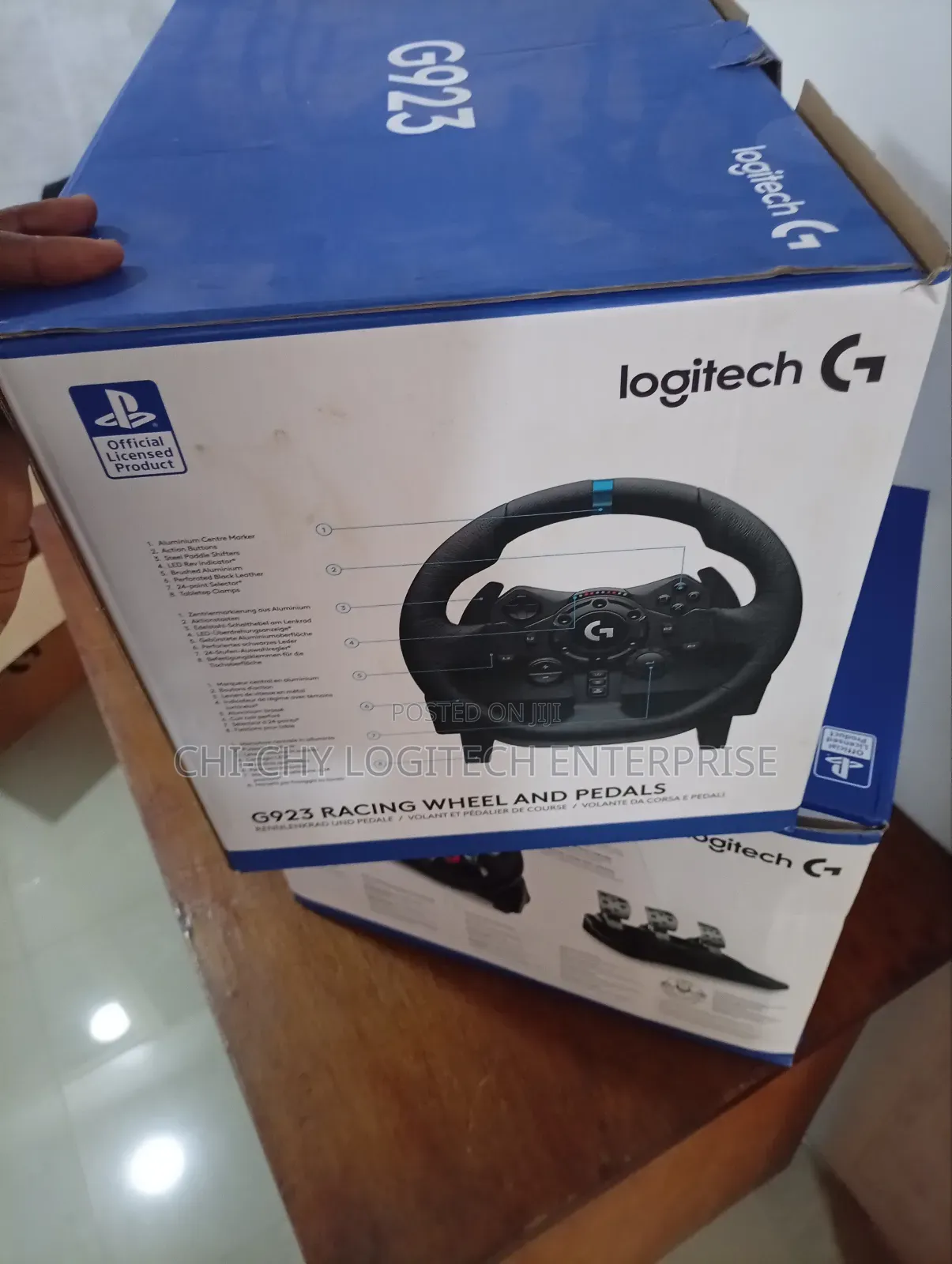 Logitech G923 Trueforce Racing Wheel Pedals for Ps Pc