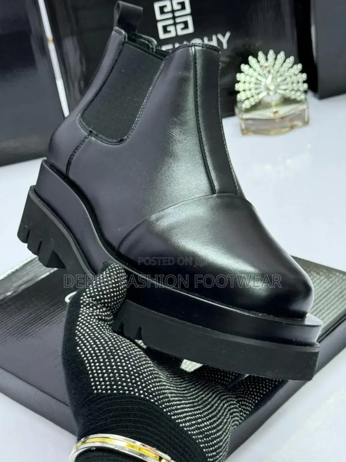 Givenchy Men’S Premium Shoes
