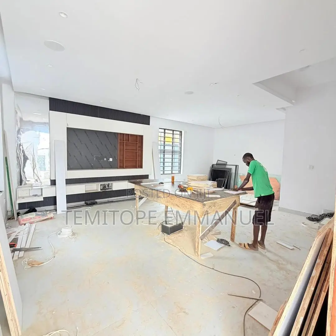 Furnished 5bdrm Duplex in Adeniyi Jones Ikeja for sale