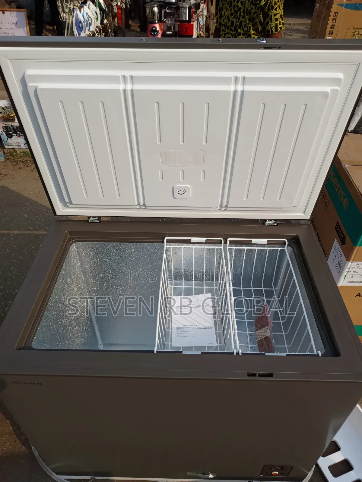 Hisense 217 Liters Chest Freezer | His FRZ 370sh