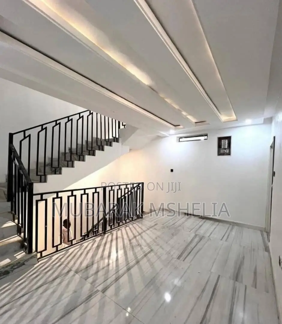 4bdrm Duplex in Wuye for sale
