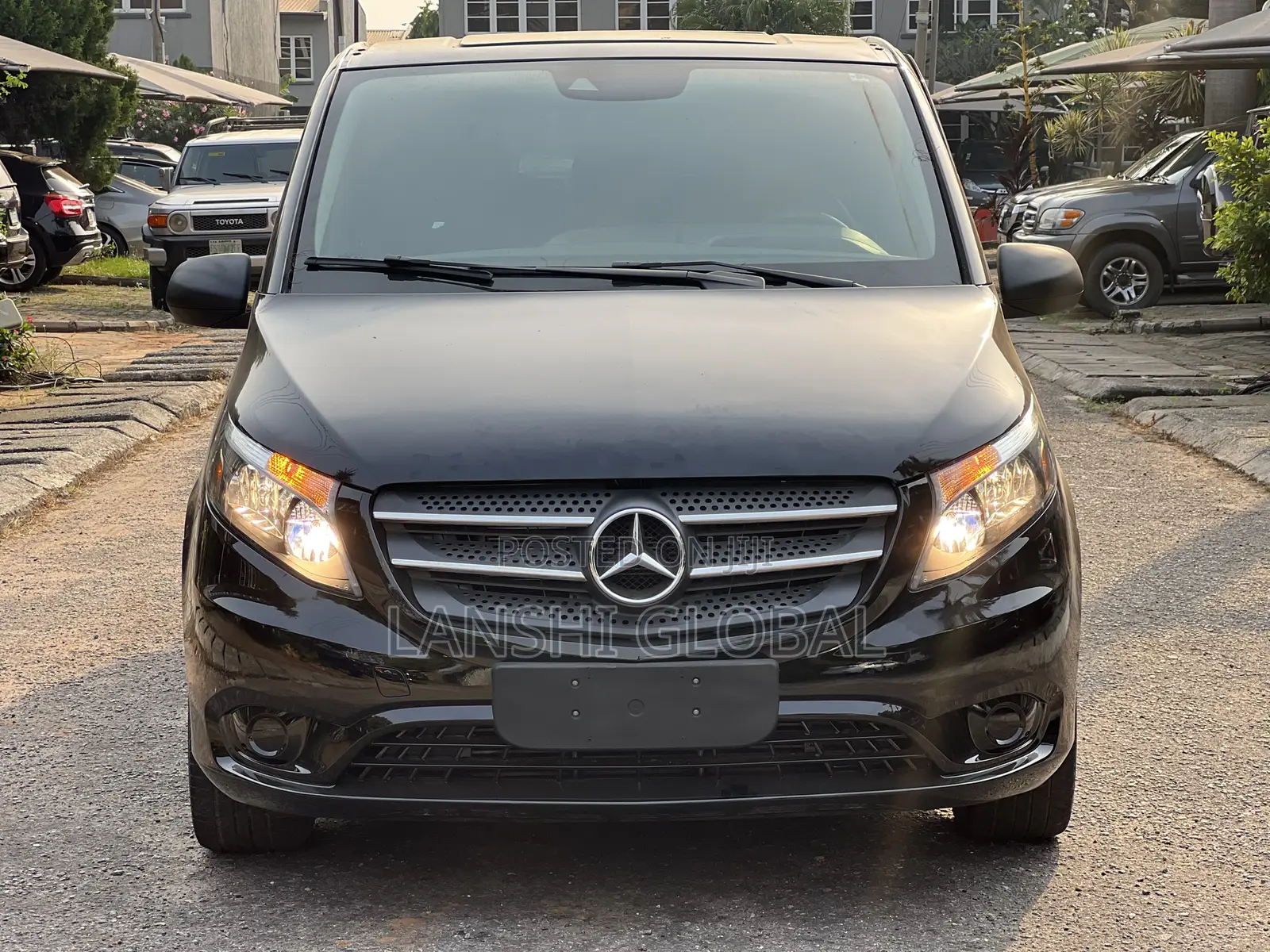 Mercedes-Benz Metris 2.0 FWD 2020 Black