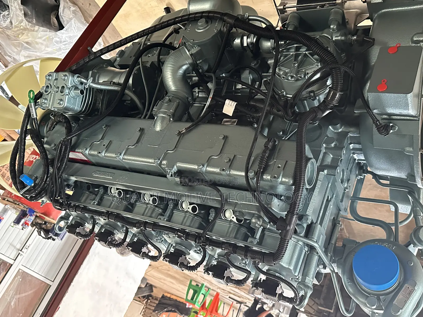 Sinotruk Howo CNG Engine 420 Horsepower